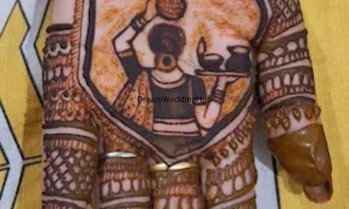 Raj Mehendi Artist In Dehradun